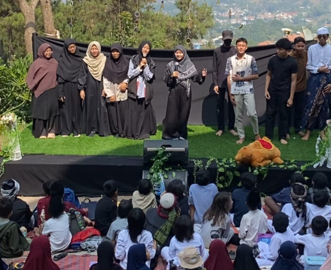 Peringatan Maulid Nabi ﷺ: Menumbuhkan Cinta Rasul dan Karakter Mulia di Sekolah Raheela